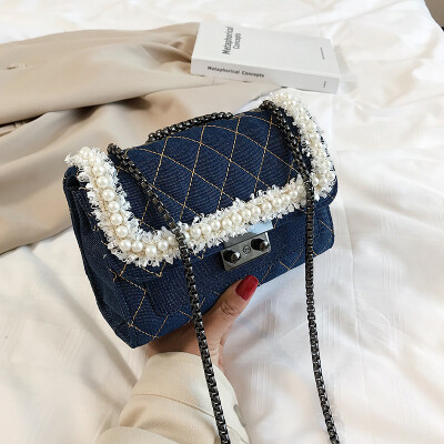 

Small bag female new wild rhombic single back Messenger bag fashion chain pearl small square bag