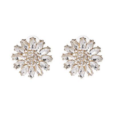 

2019 Fashion simple Flower crystal Stud Earrings For Women Chic Statement Jewelry Boho Crystal Earrings For Girls