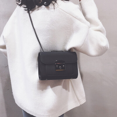 

Ins super fire foreign bag female 2019 new Korean fashion retro wild chain shoulder slung small square bag