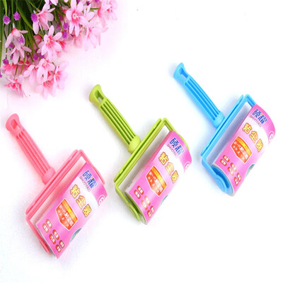 

SHUOYAO Household Clothing Electrostatic Dust Cleaning Brush Dry Cleaning Wool Coat Brusher Clothes Pets Brush 5524