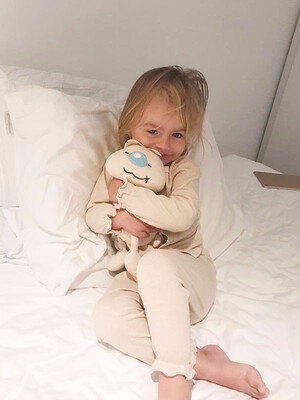 

ORIGINAL COLOUR COTTON FABRIC SAFETY ANTIBACTORIAL TOY SLEEPING DOG