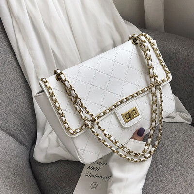 

Qiao Bani 2019 new European&American style fashion simple solid color rhombic chain flip single shoulder diagonal trend handbags