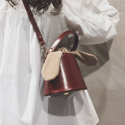 

Advanced sense bag foreign gas handbags handbags new 2019 casual bucket bag wild ins retro messenger bag