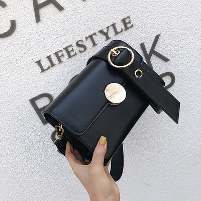 

Qiao Bani 2019 new Korean fashion Dongdaemun simple metal buckle small square bag shoulder diagonal female bag