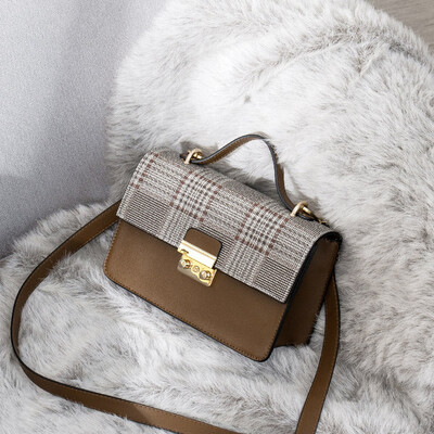 

clearing the warehouse at the end of the season the new authentic products are sold out at low prices the styles are updated fr