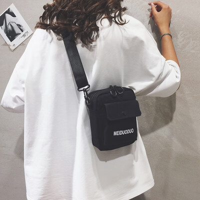 

Canvas small bag female 2019 new ins Japanese Harajuku student shoulder Messenger bag Korean version of the wild girl bag