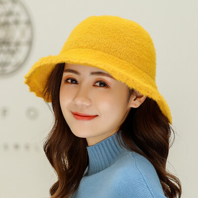 

South Koreas new warming eaves hat in autumn&winter