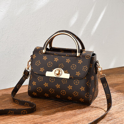 

Summer LadiesFashion in Ins Fashion Hand-held Bill of Lading Shoulder Straddle Bag Summer