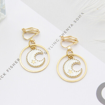 

In 2019 the new brand design asymmetric starfish starfish earrings for women