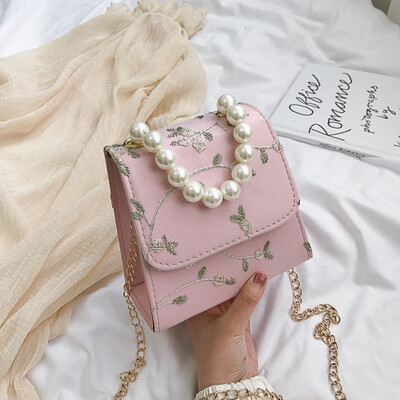 

Western style ancient fairy small bag female 2019 summer new pearl portable small square bag lace chain Messenger bag