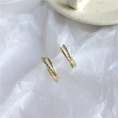 

In 2019 the new brand design opening C-series earrings generous minimalist temperament wild Korean earrings for women
