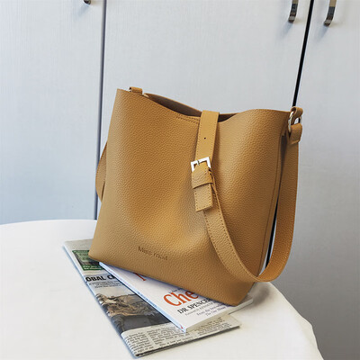 

Net red simple small bag summer popular womens bag new 2019 Korean version of Joker bucket shoulder bag messenger bag