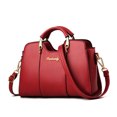 

Korean fashion lady handbag Baitao lady one shoulder inclined bag middle-aged mother bag