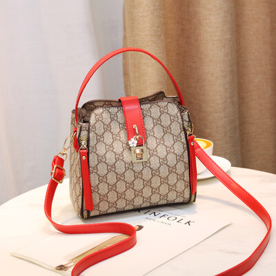 

Xia Shang-xin lady bag with diagonal bag lady Xiaochao Korean version of simple 100 sets of fashionable printing Bucket Bag