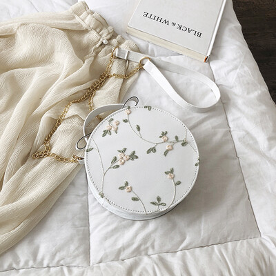 

2019 new wild portable small round bag female chic embroidered Sen fairy neon bag fashion chain shoulder bag