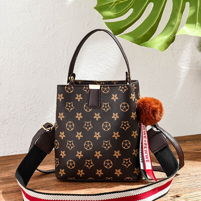 

Single shoulder bag woman fashion lady Korean version hundred take oblique satchel bag large capacity handbag spring&summe