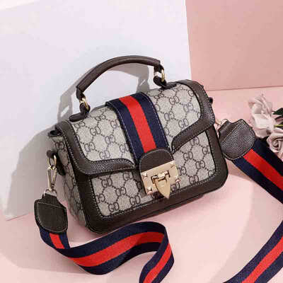 

Summer broadband slung womens fashion retro small square bag Joker Western style ladies shoulder bag