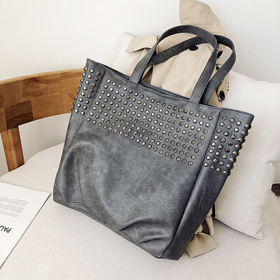 

Big bag female new Korean version of the simple rivet large capacity shoulder bag diagonal tote bag
