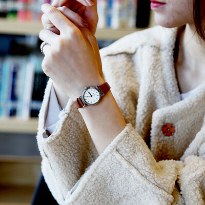 

Ins Han Feng chic simple Korean retro art watch female middle school students casual atmosphere quality college wind waterproof