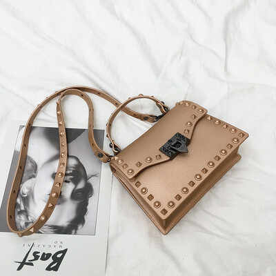 

Fashion Chains Shoulder Crossbody Bags Women Messenger Bags High Quality PVC Transparent Jelly Bag Summer Girl Beach Bag