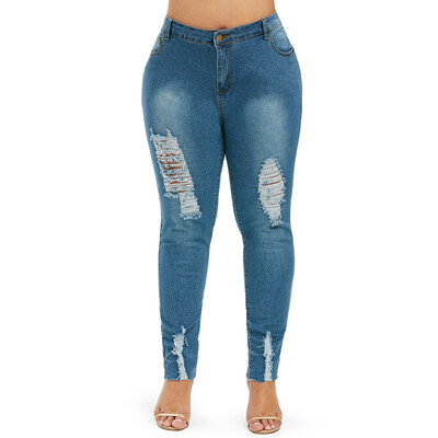 

Distressed Raw Hem Plus Size Jeans