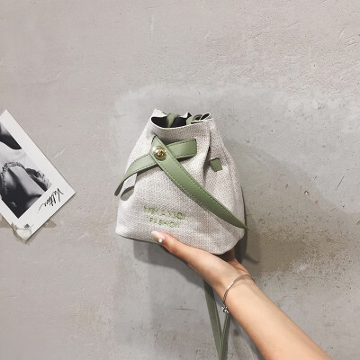 

Canvas bag female bag 2019 new wave Korean version of the wild Messenger bag Ocean shoulder bag girl fashion bucket bag