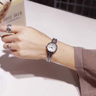 

Ins Han Feng chic Simple Korean Retro Art Watch Female Middle School Students Leisure Temperament Academic Style Waterproof