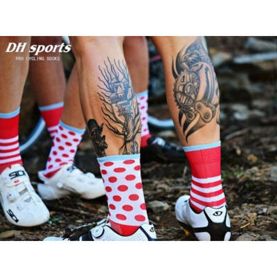 

Stylish Men Women Outdoor Bicycle Cycling Riding Socks Breathable Sports Running Socks