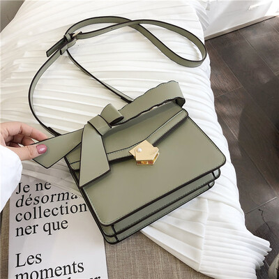 

Qiao Bani 2019 new South Korea ins fashion solid color wide shoulder straps shoulder shoulder diagonal trend female bag