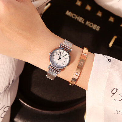 

Ins Cold Wind Watch Female Students Korean Simple chic Literary Retro Leisure Large Temperament Chain Quartz Watch