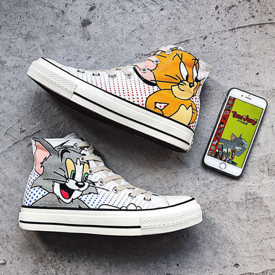 

Autumn high canvas shoes mens flat shoes deodorant breathable student society wild personality graffiti tide shoes mens shoes