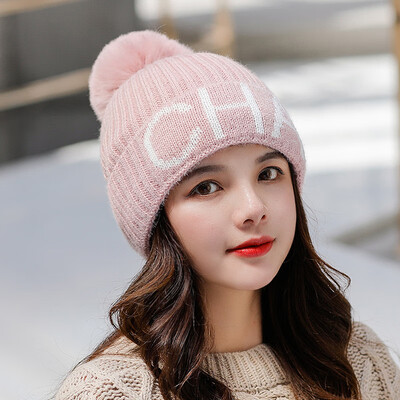 

New Womens Ball Knitted Wool Cap in Autumn&Winter