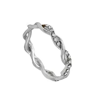 

Beautiful Twist Ring Exquisite Bands Delicate Wedding Engagement Finger Ring