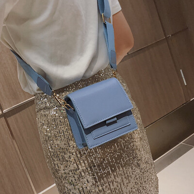 

Net red small black bag on the new small bag female bag new 2019 wild ins mini crossbody bag French small crowd bag
