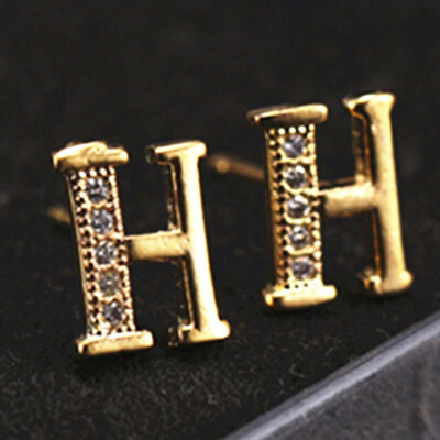 

Fashion Tiny Initial Stud Personalized Bridesmaids Gift Letter Earrings Gift Alphabet Ear Studs For Women Girls