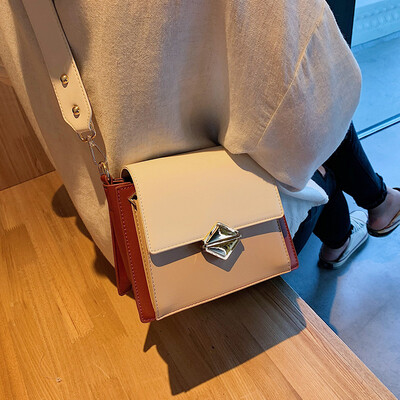 

Fashion hit color small square bag simple wide shoulder strap Messenger bag female bag new 2019ins super fire broadband small square bag