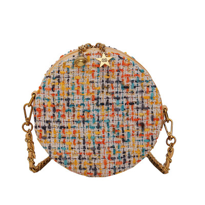 

Small bag female 2019 summer new tide rivet shoulder bag Korean version of the chain fashion wild Messenger bag small square bag