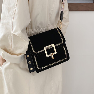 

Ins super fire small bag 2019 autumn new wave Korean version of the wild chic broadband retro single shoulder Messenger bag