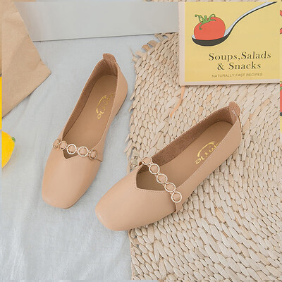 

In the summer of 2019 the new Korean version of retro grandmother shoes is shallow flat bottom single shoe square head flat h