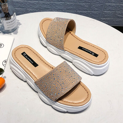 

Ins slippers women summer wear Korean version of Joker fashion thick beach bear sandals tide