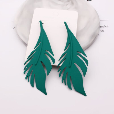

EK812 Hot Sale Big Leaf Pendant Earrings For Women Vintage Metal Gold Color Statement Long Feather Stud Earrings Wedding Jewelry