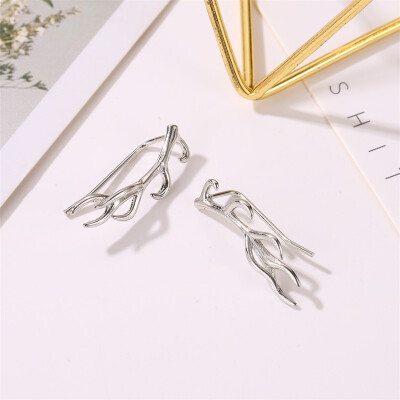 

2019 latest design brand five-pointed star minimalist earrings temperament trend fashion gifts Korean earrings for women