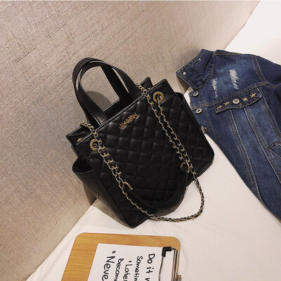 

Hong Kong wind bag female 2019 autumn&winter new wave rhombic chain shoulder bag Korean version of the wild portable slung tote bag