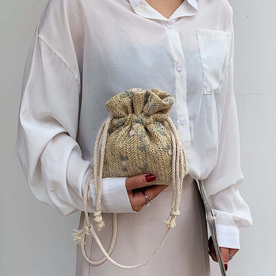 

Straw bag female summer small fresh 2019 new wave Korean version of the wild fashion bucket bag net red Messenger bag