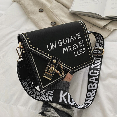 

The retro ladys bag net red summer ocean temperament fashionable spring style oblique Bag