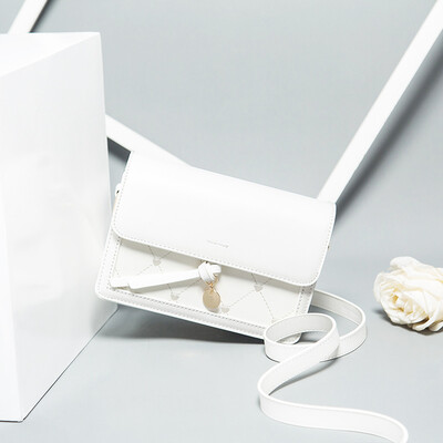 

Ins Super Fire Girls Upstream Korean Single Shoulder Messenger Bag Fashion Joker Student Leaning