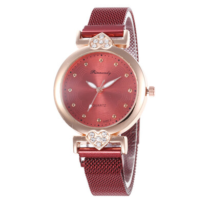 

New summer ladies hot heart-shaped diamond magnet magnet watch strap watch student simple quartz watch