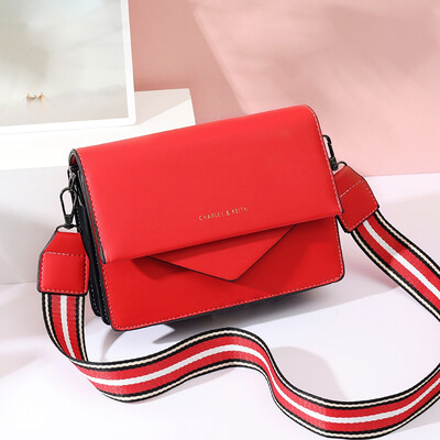 

Summer womens new wave Korean girls simple fashion Joker shoulder Messenger bag small square bag
