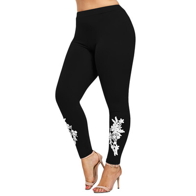 

Plus Size Appliqued Jersey Leggings