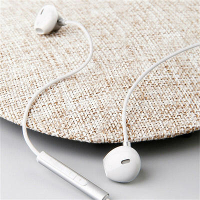 

In-ear Stereo Earphones Headphones 35mm Wired Control HiFi Headset For IPHONE Xiaomi Phone